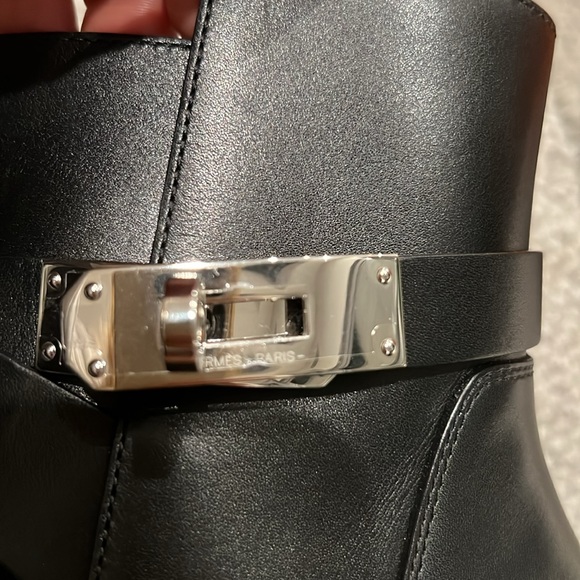 Authentic.  Hermes Neo Calfskin ankle boots    Black. Size 40.5.  Like new. - Picture 7 of 16